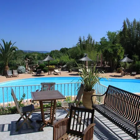 Prázdninový areál Residence Hoteliere La Capicciola Porto-Vecchio (Corsica)